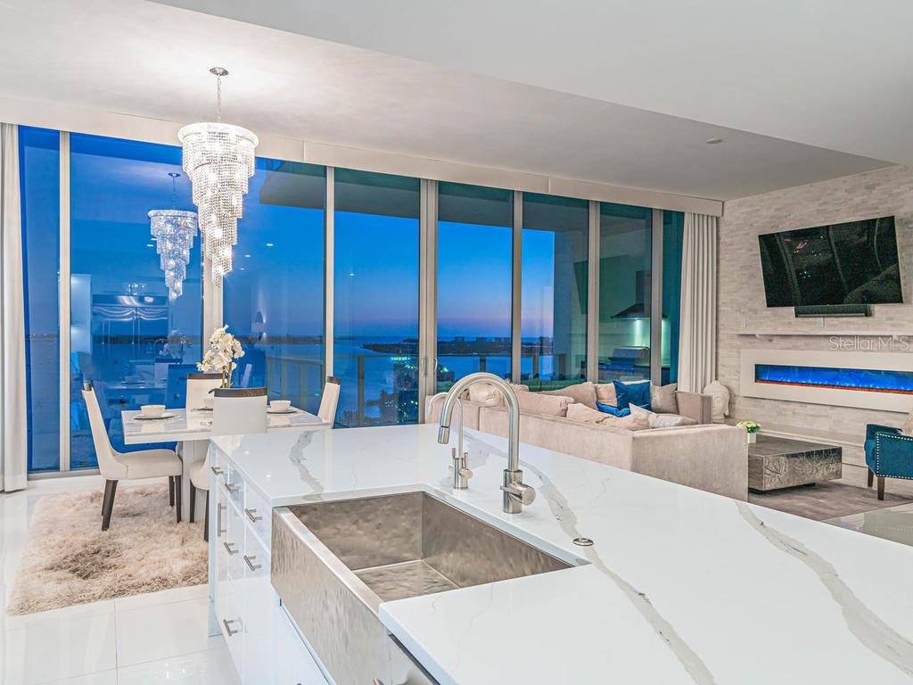 Vue Sarasota Bay Unit 1806