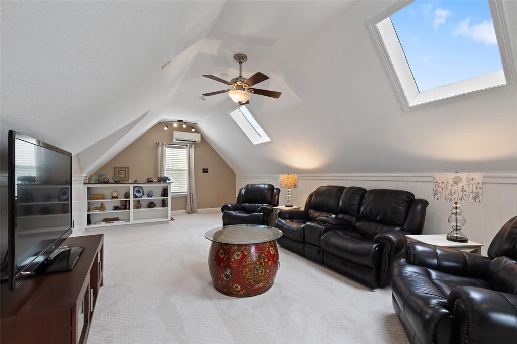 461 Piney Creek Rd Bellville, Tx 77418