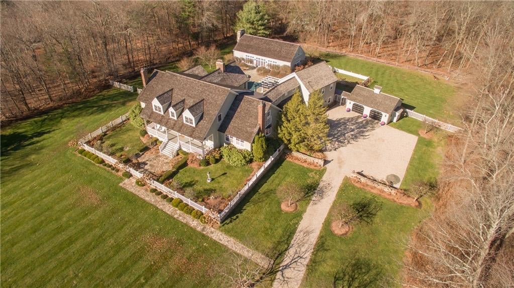 128 Upper Church Hill Rd