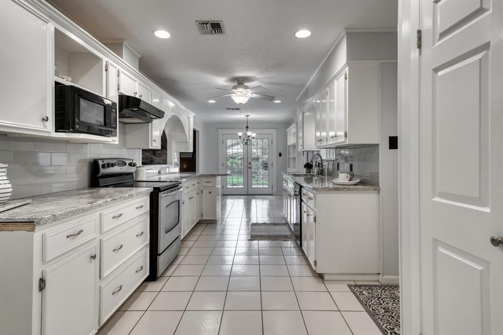 1502 Leslie D Ln Brenham, Tx 77833