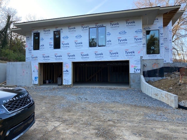 1611 Tyne Blvd