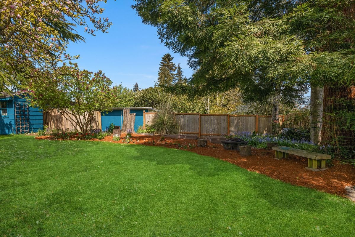 Charming Views in Arbor Heights