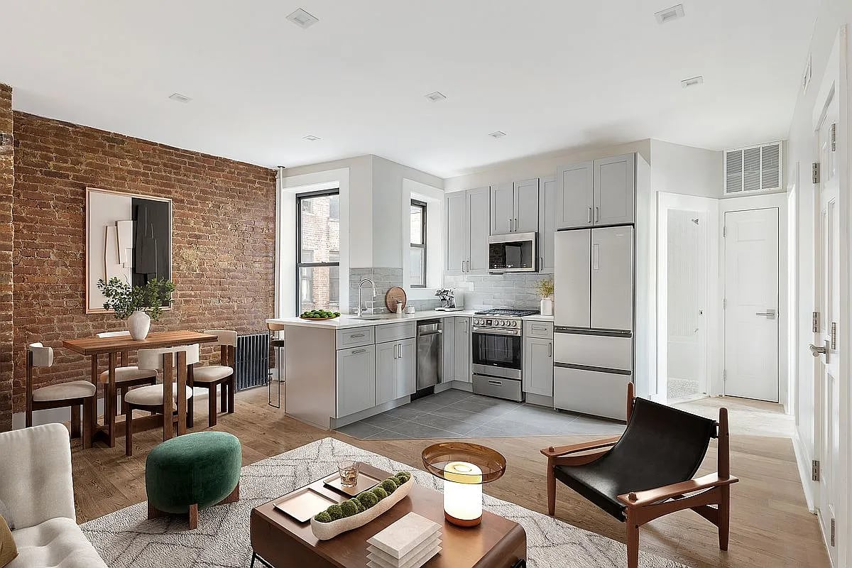 39 Argyle Rd, Apt 4B