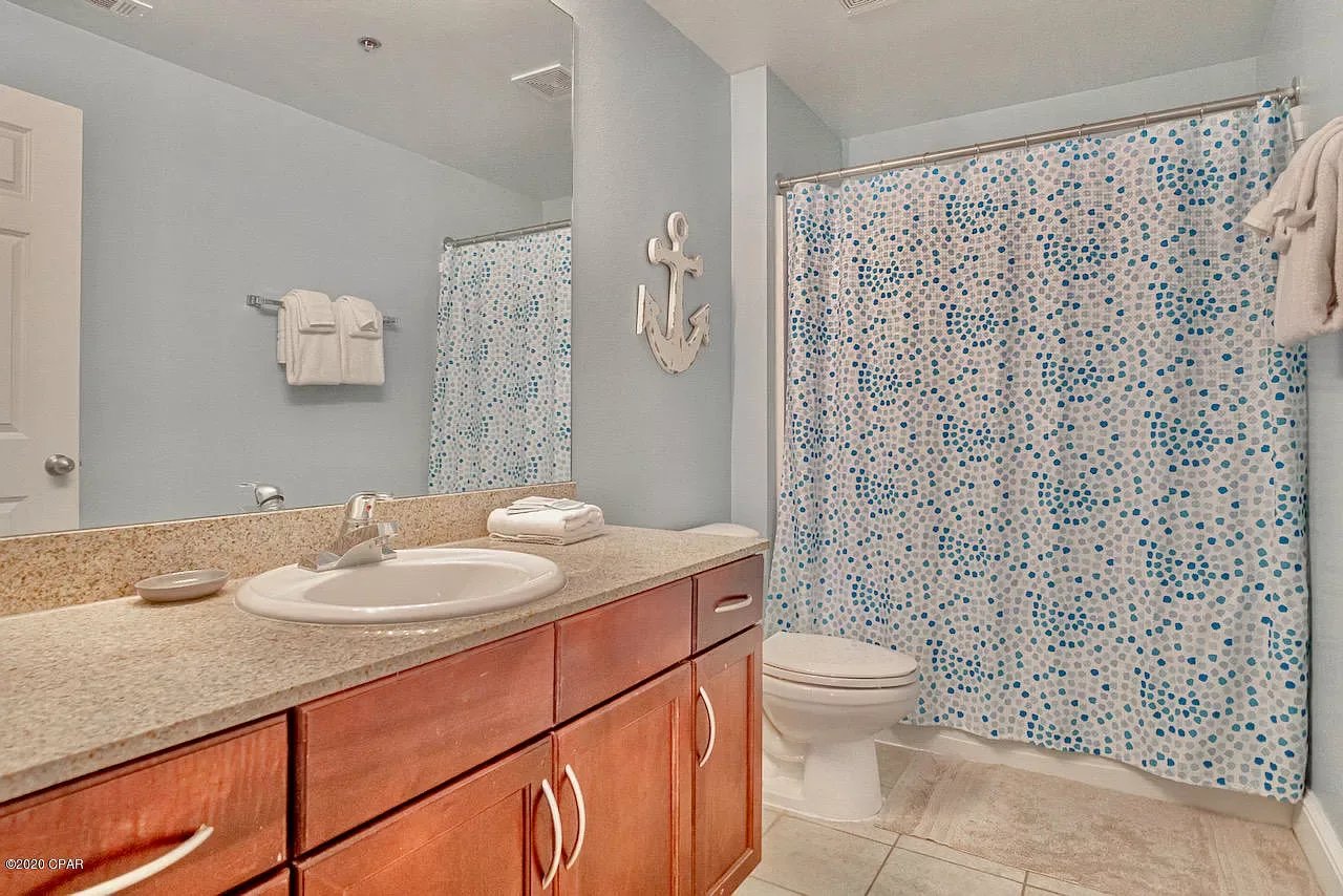 9902 S Thomas Drive Unit 635