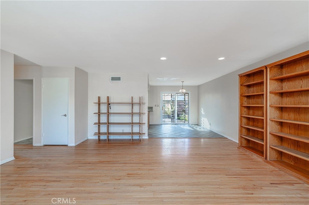 4544 Patricia Cir