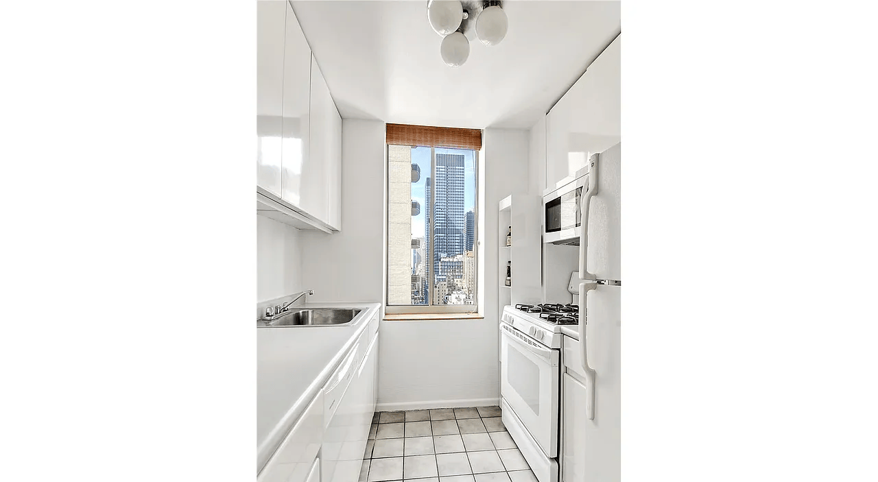 236 East 47th Street #24E