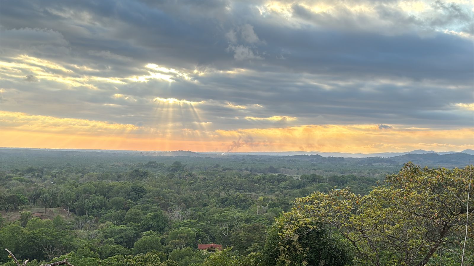 Breathtaking Ocean-View Estate: Over 1 Hectare of Serenity and Sunset Magic