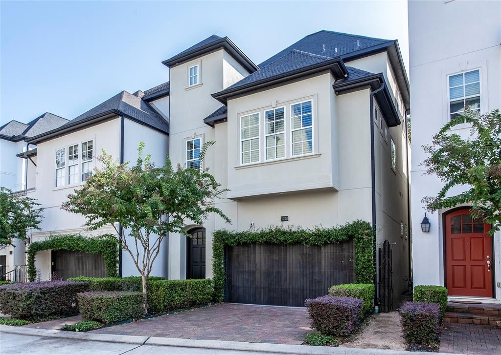 1728 Wrenwood Lakes