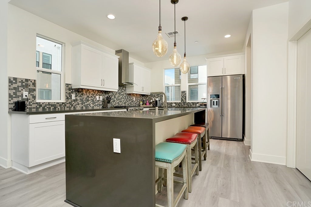 1687 Monarch 17 West