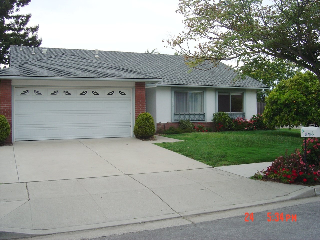803 La Roda Ave