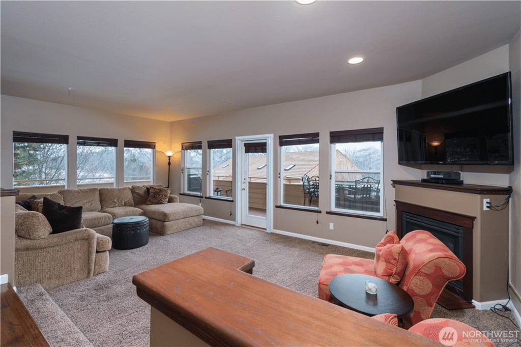 87 Red Hawk Dr., #4 