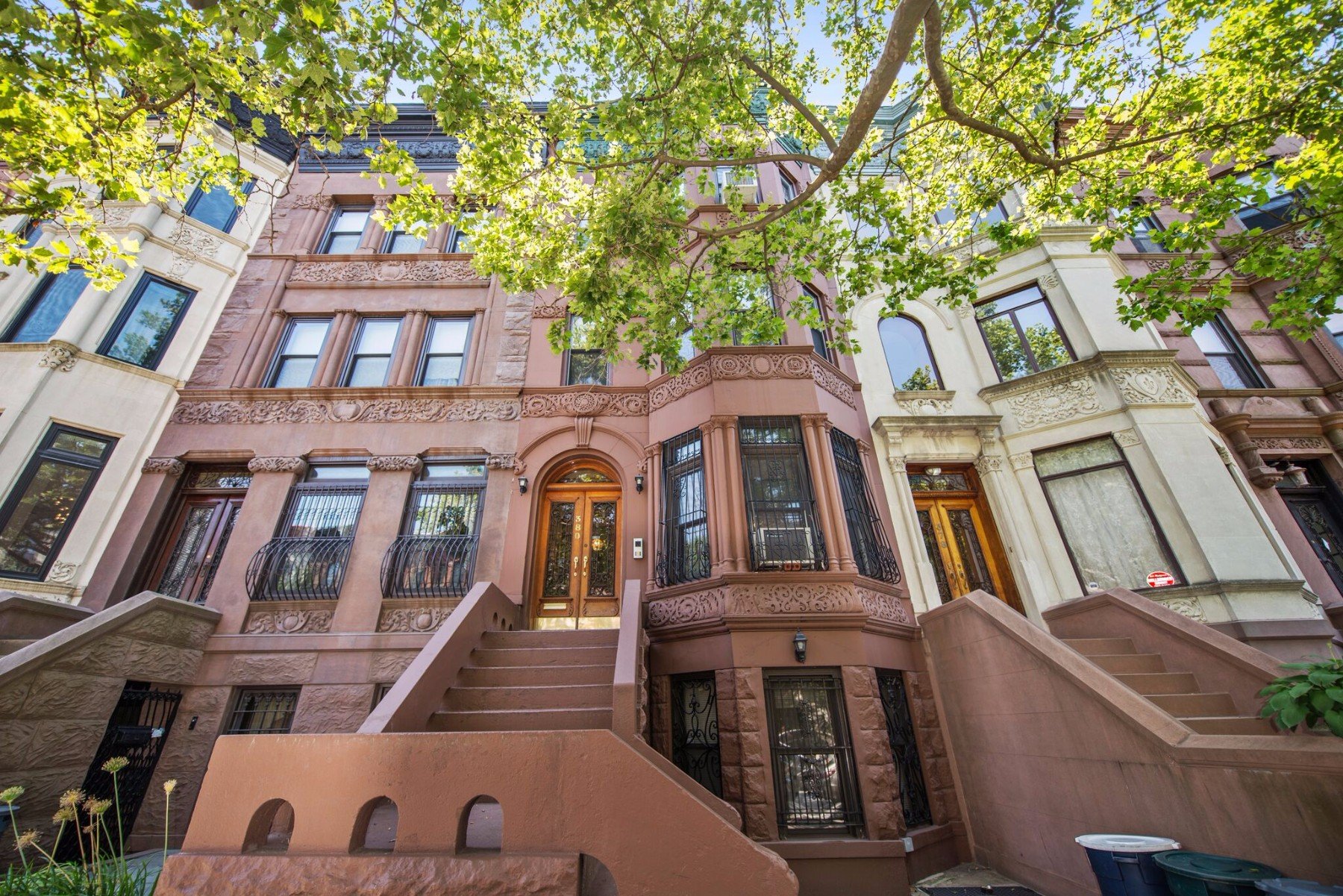 380 Sterling Pl