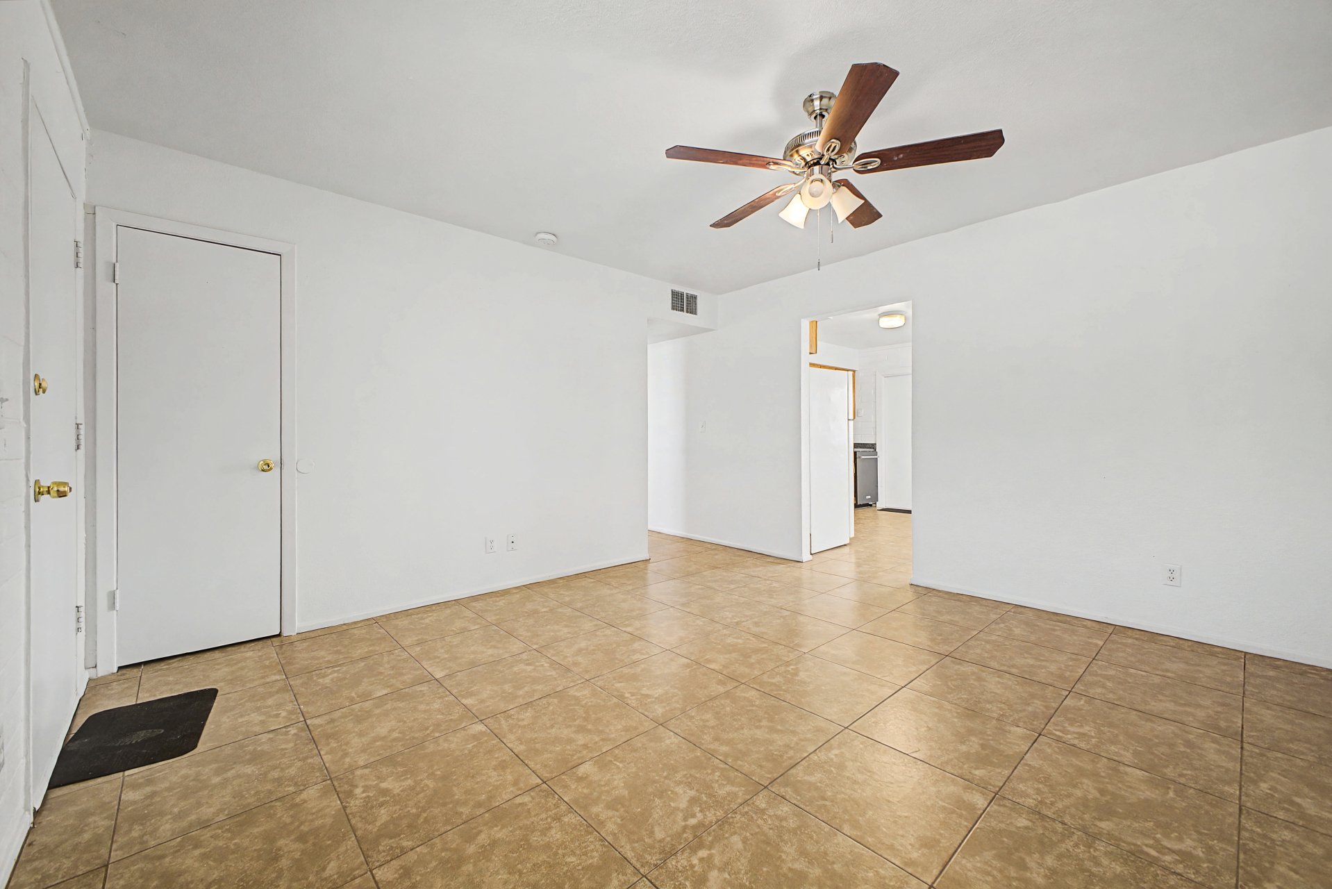 1319 Tulip Place