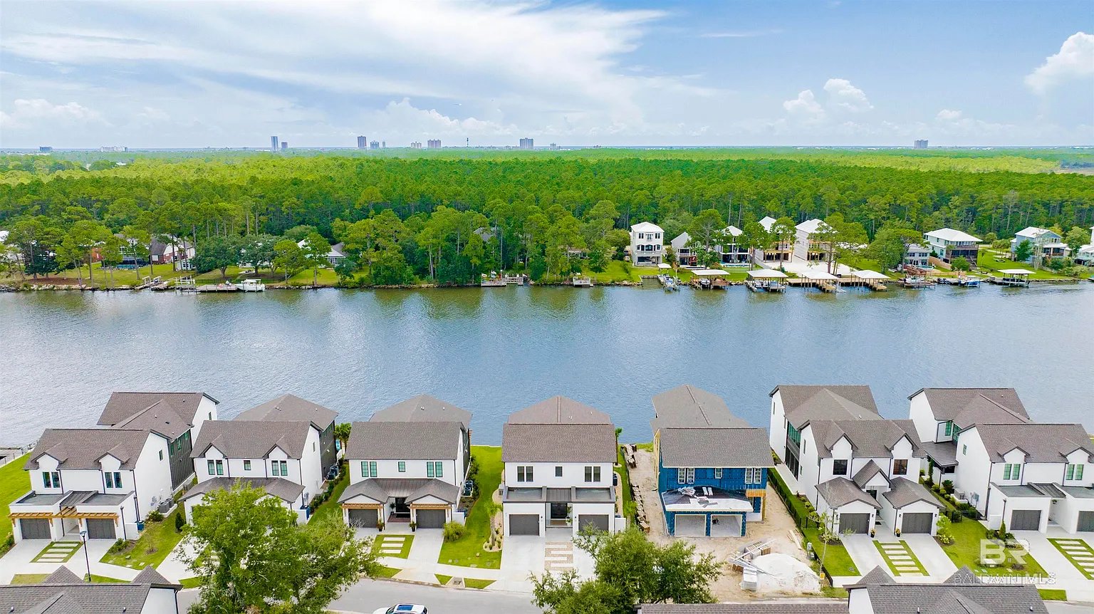 873 Inlet Cir