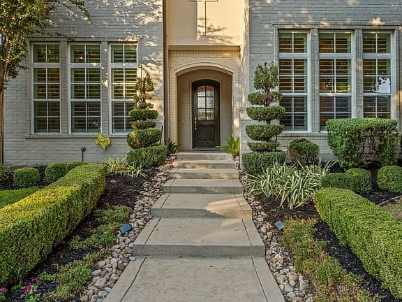 1308 Lincoln Ct