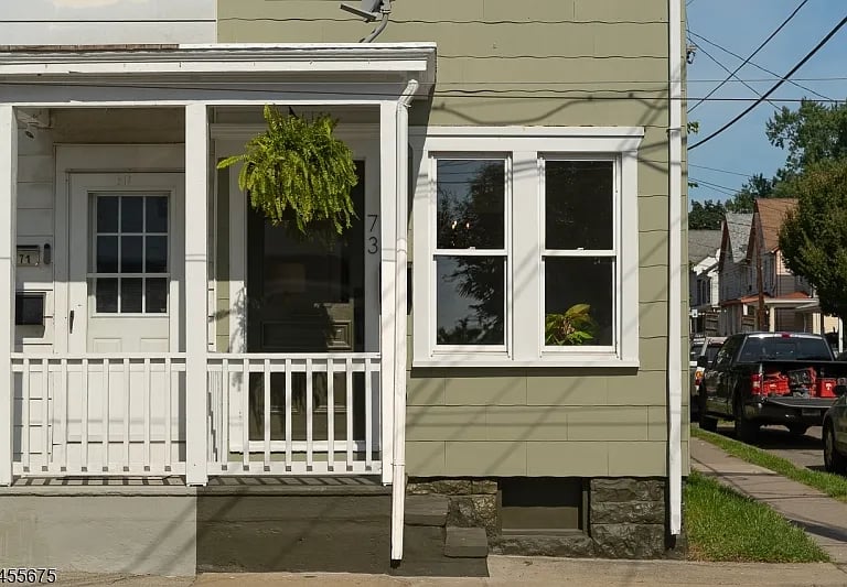 73 Colby Pl