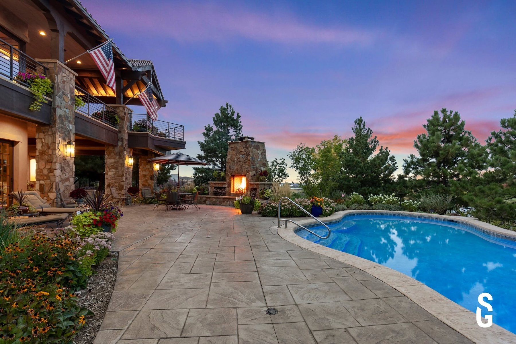 Backyard Swimming Pool and Hot Tub with Mountain Views, Colorado Luxury Home Upgrades