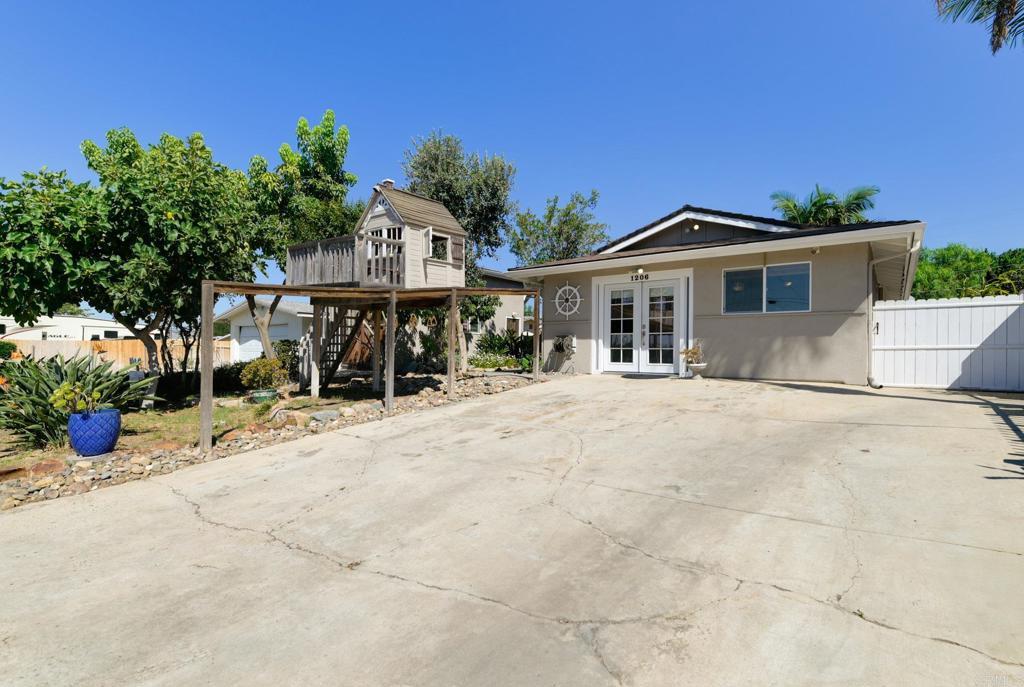 1206 Old Stage Rd