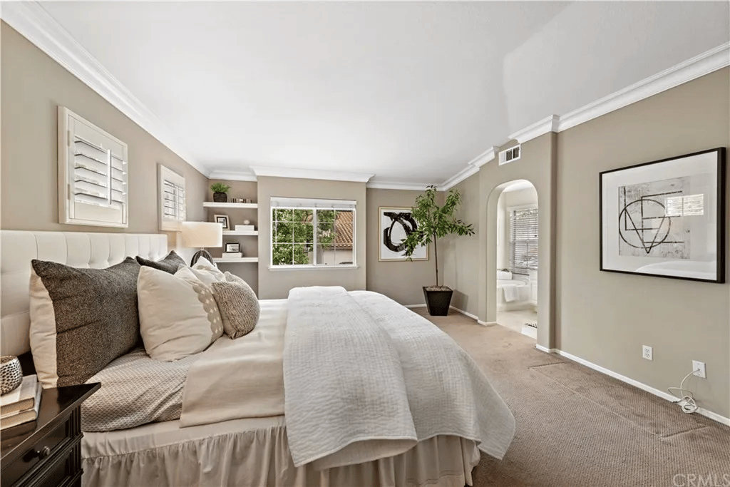 123 Colony Way