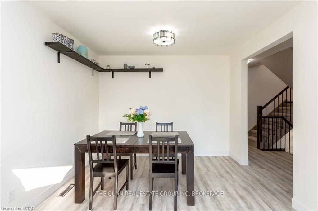 22 Thomas Janes Dr