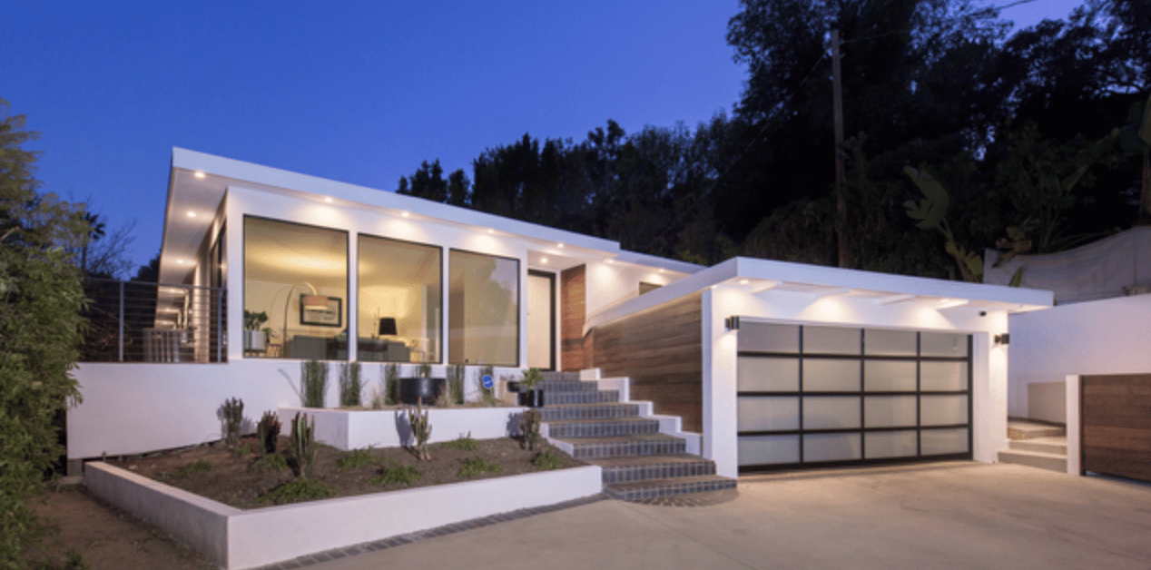 Private oasis south of Ventura blvd