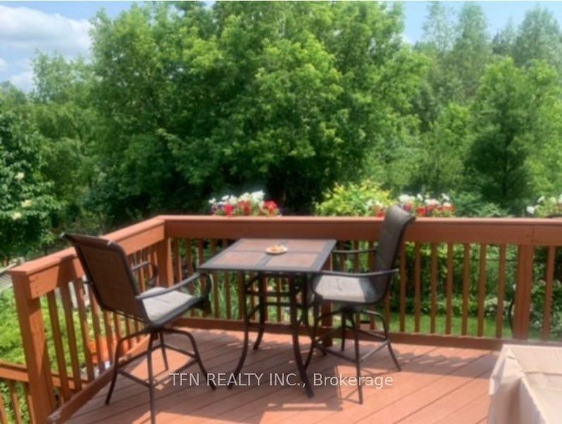 189 Humberland Dr