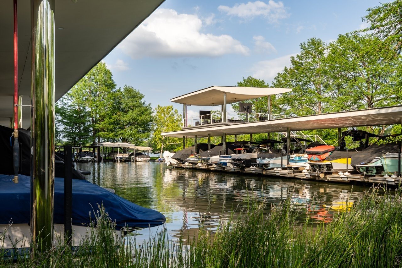 2503 Westlake Dr #101