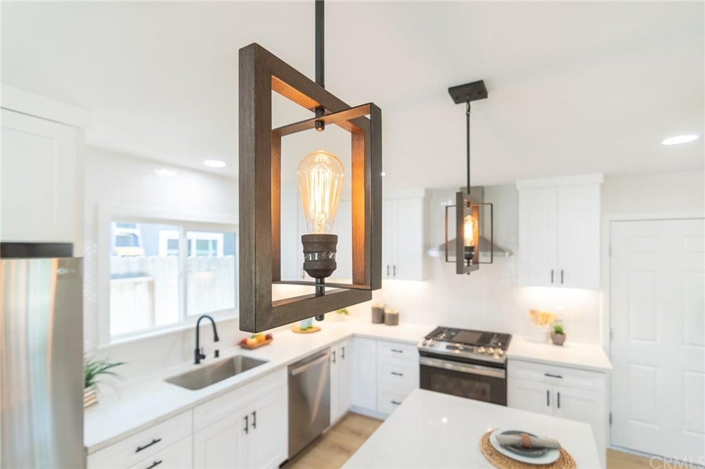 10301 Kamuela Dr