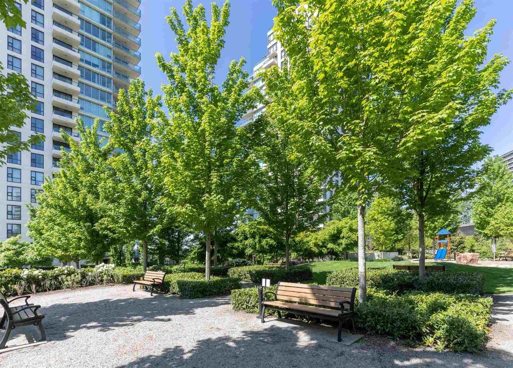 2200 Douglas Rd, #1404