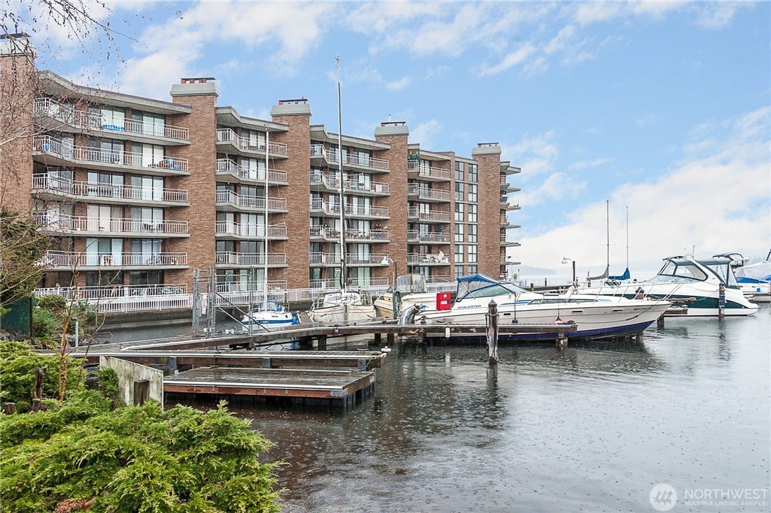 9500 Rainier Avenue S #310