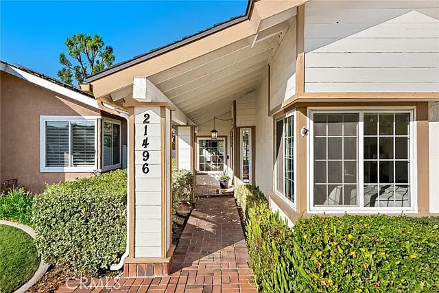 21496 Camino Papal