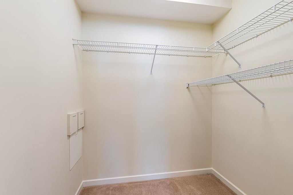 3088 Highland Blvd, #304