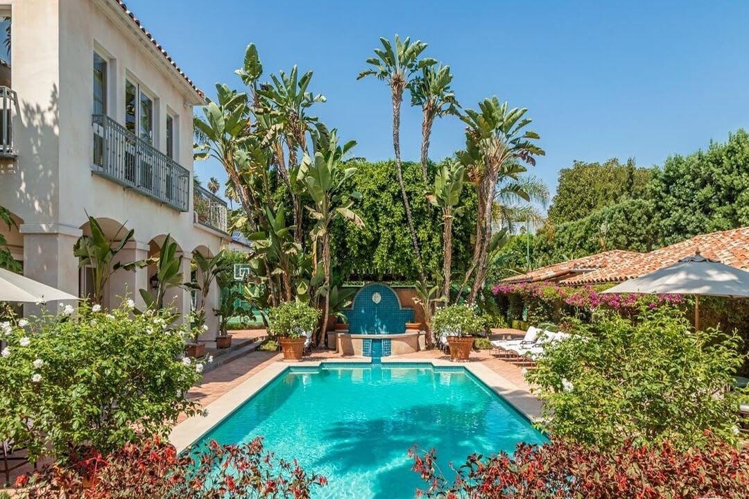 Villa Infinity