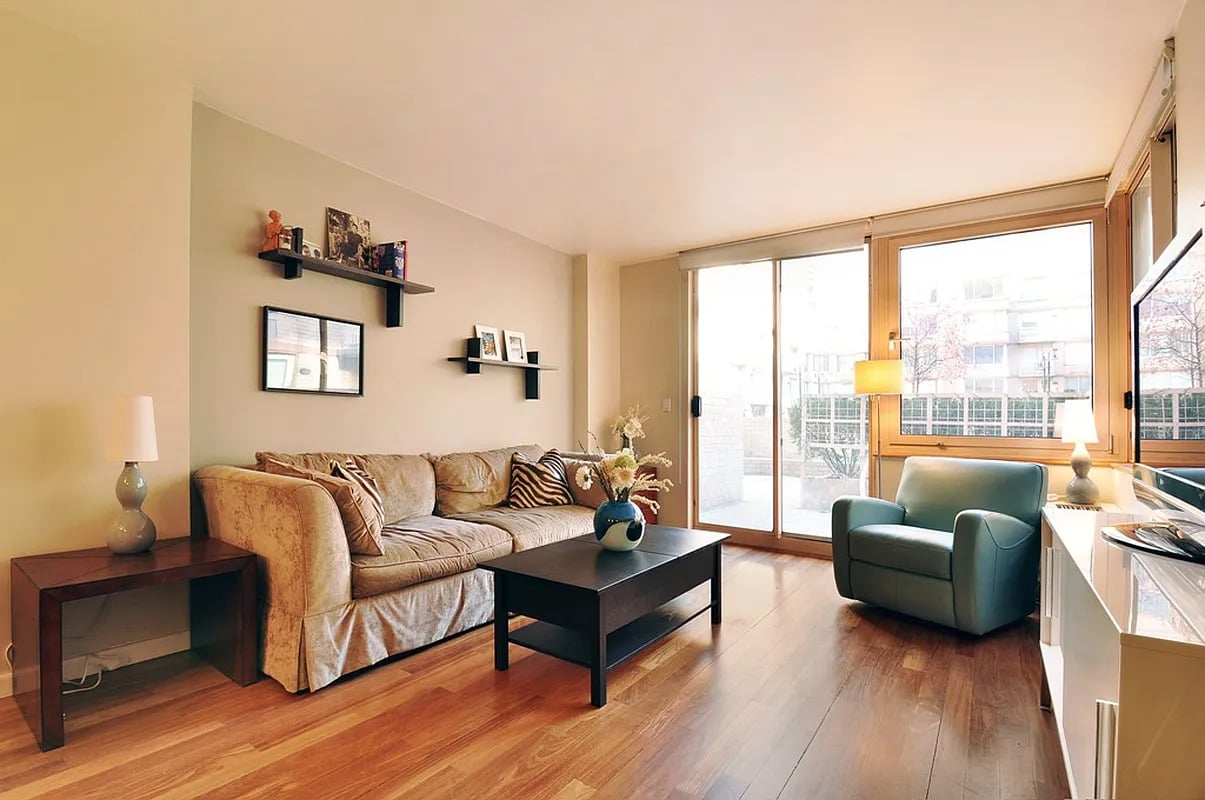 393 West 49th Street #2HH