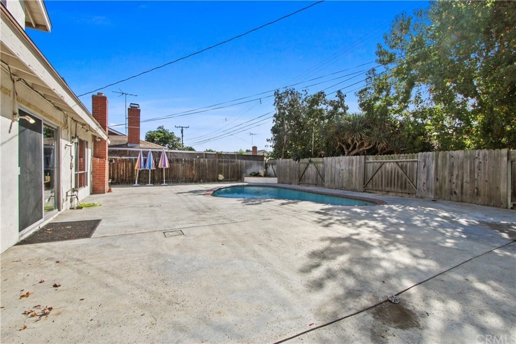 10142 Valley Forge Dr