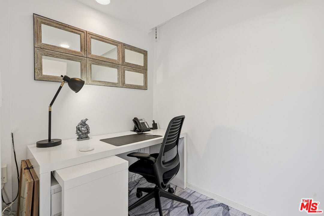 Solis Vista, Serra Rd, 90265