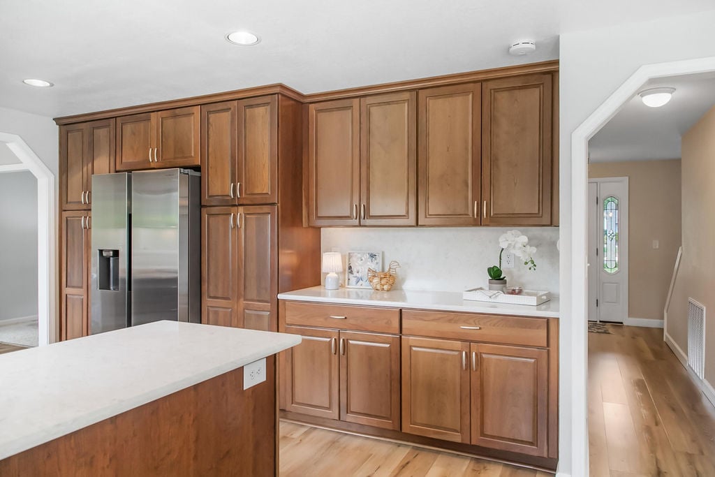 3055 NW Colonial Lane