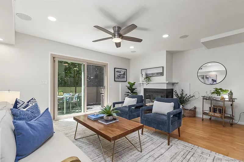 3037 Ingelow St Ste 6