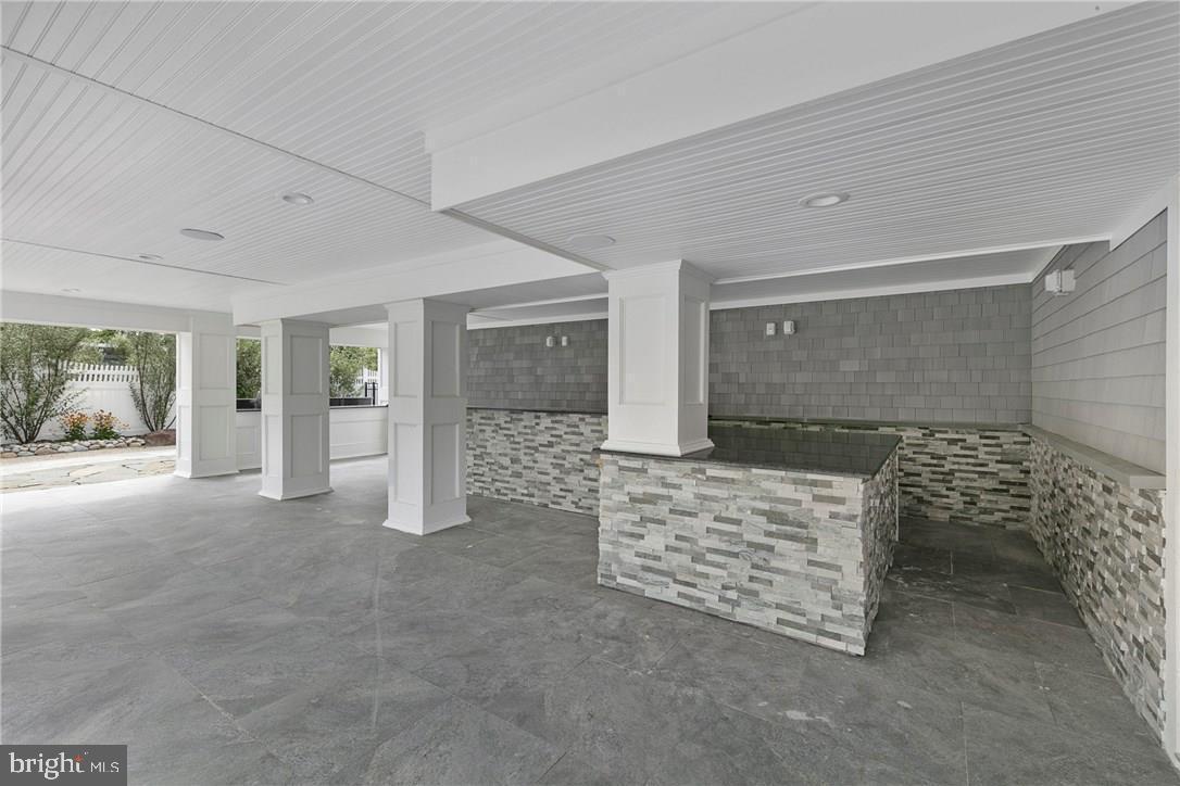 25 Long Beach Blvd, #A