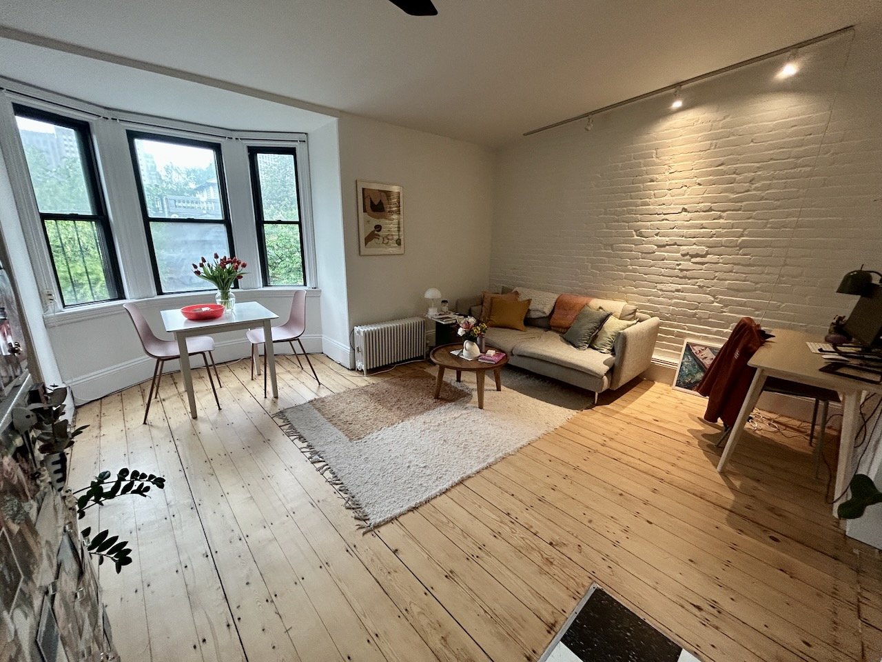 Available AUGUST - Appleton Street 1 bed 1 bath - Just Painted and Floors done - Heat and Hot water included - Pets are ok! 