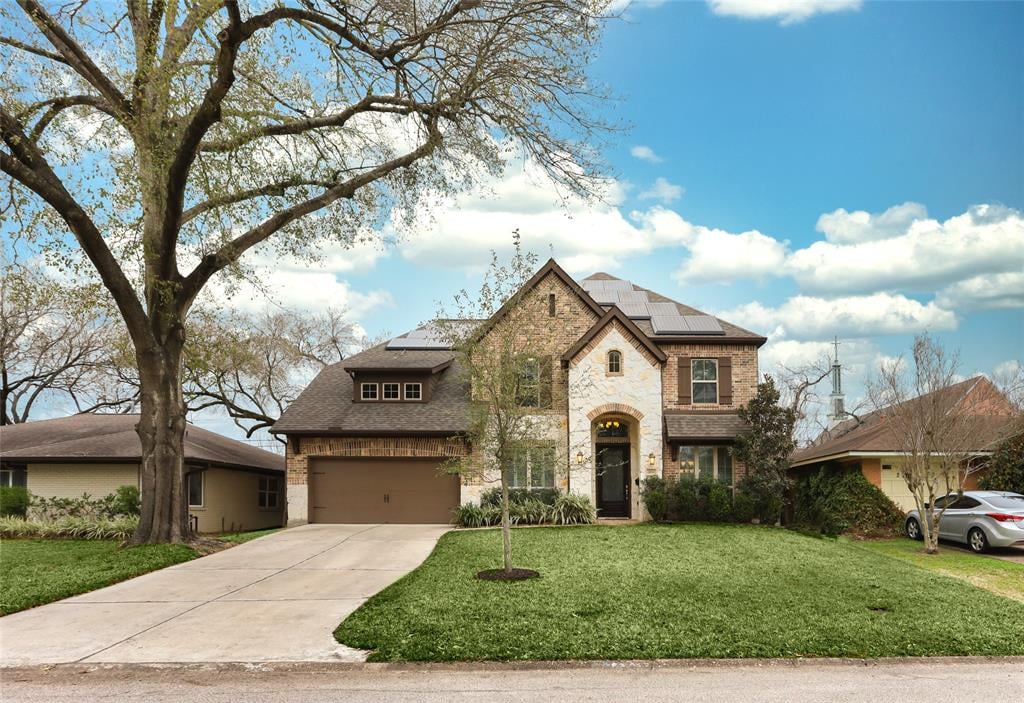 2034 Nina Lee Ln