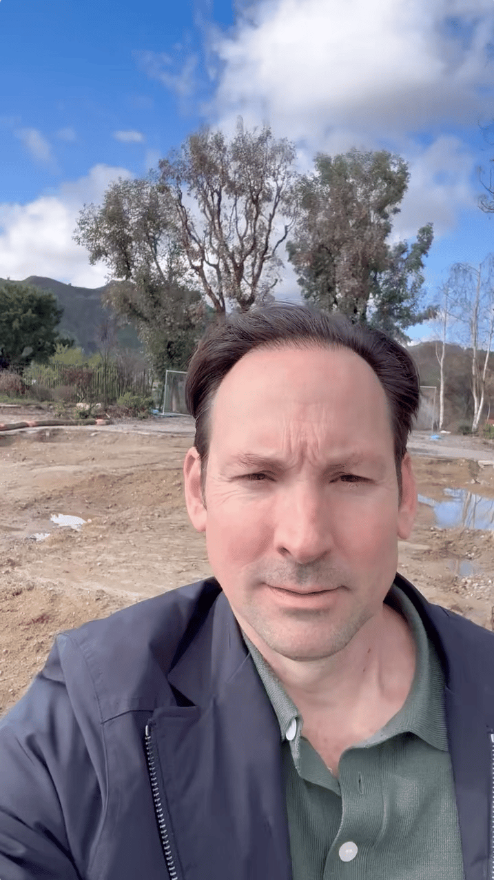 Unbelievable Price for a Flat Lot in Pacific Palisades!