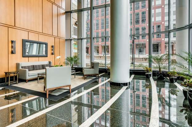 345 N LA SALLE Drive Unit: 209