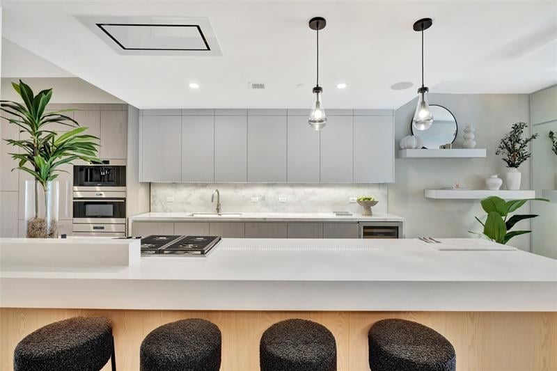 2200 N Ocean Blvd: Unit S303