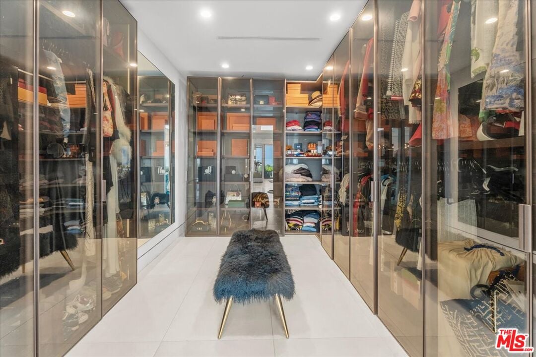 Celestia Estate, Hercules Dr, 90046