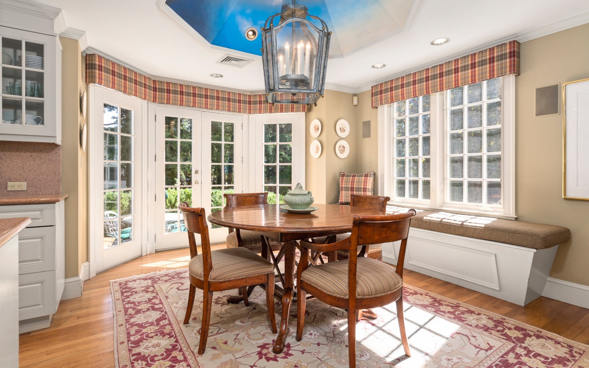 112 Gordon Rd | Under Contract