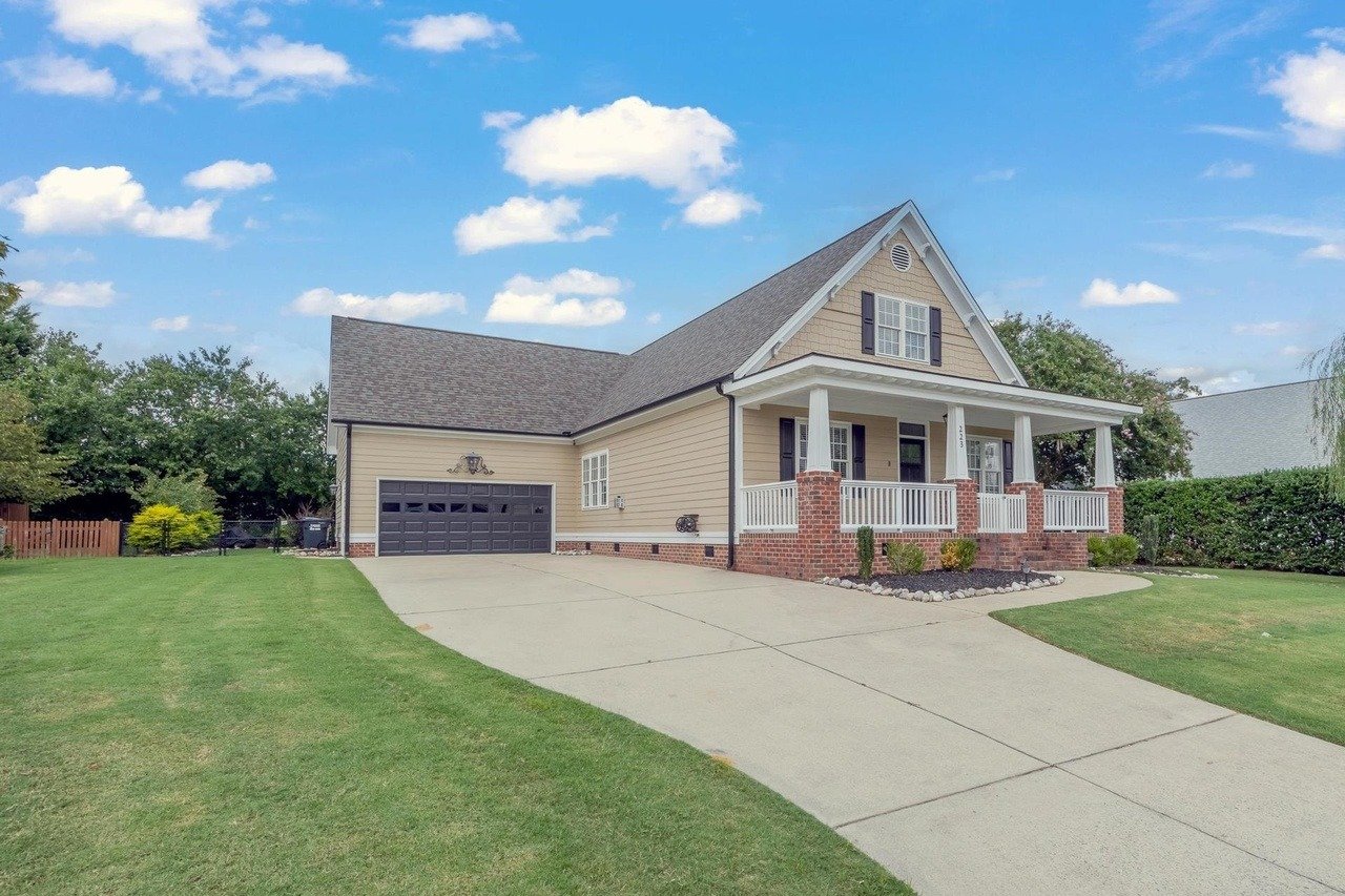 223 Kintyre Dr