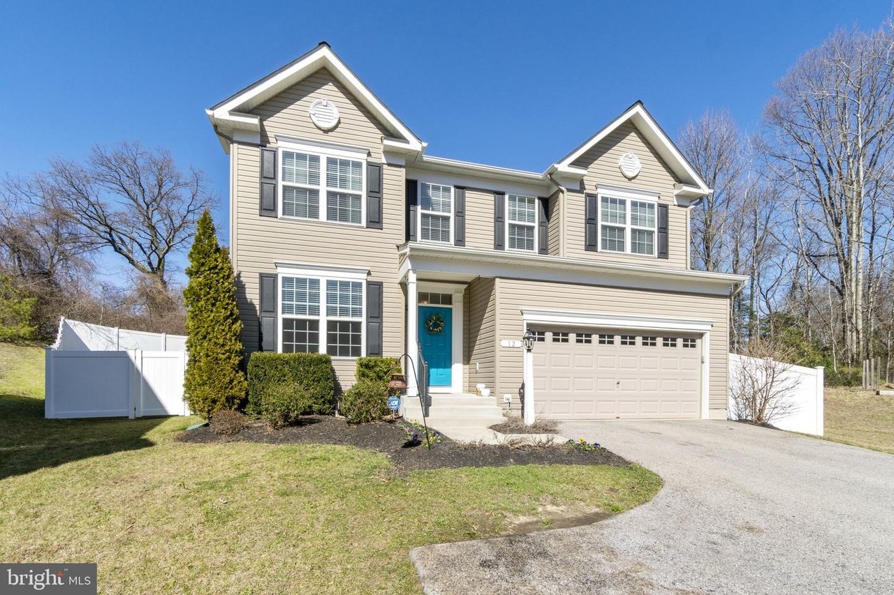 12 Atherstone Ln