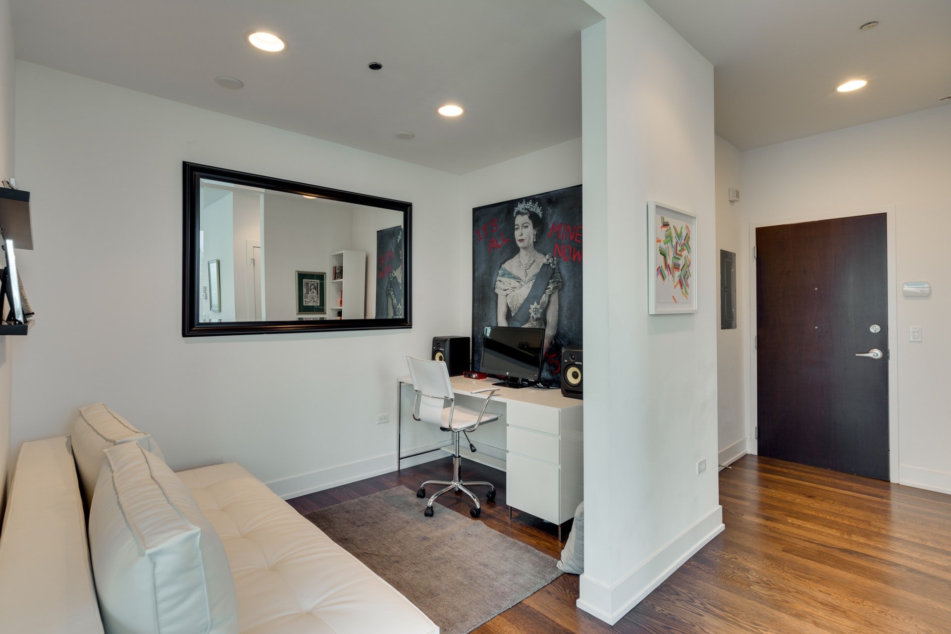 110 West Superior Street 1004