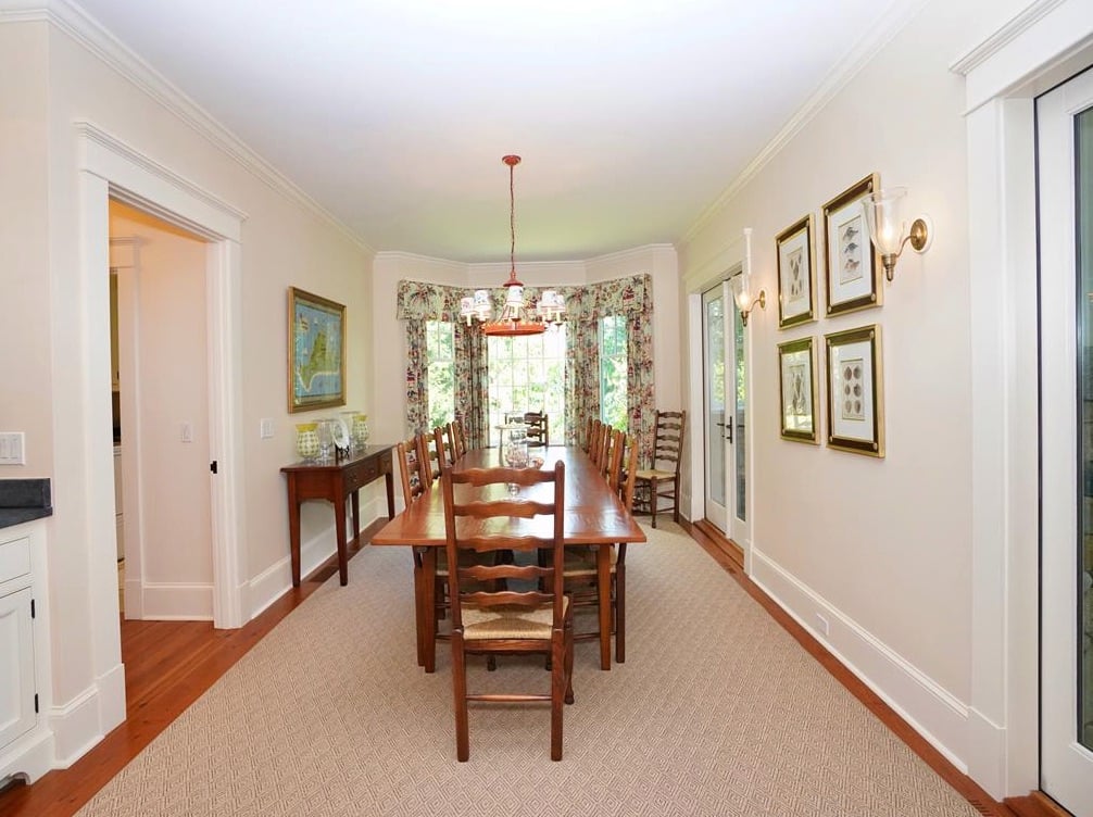 5 Armstrong Ln